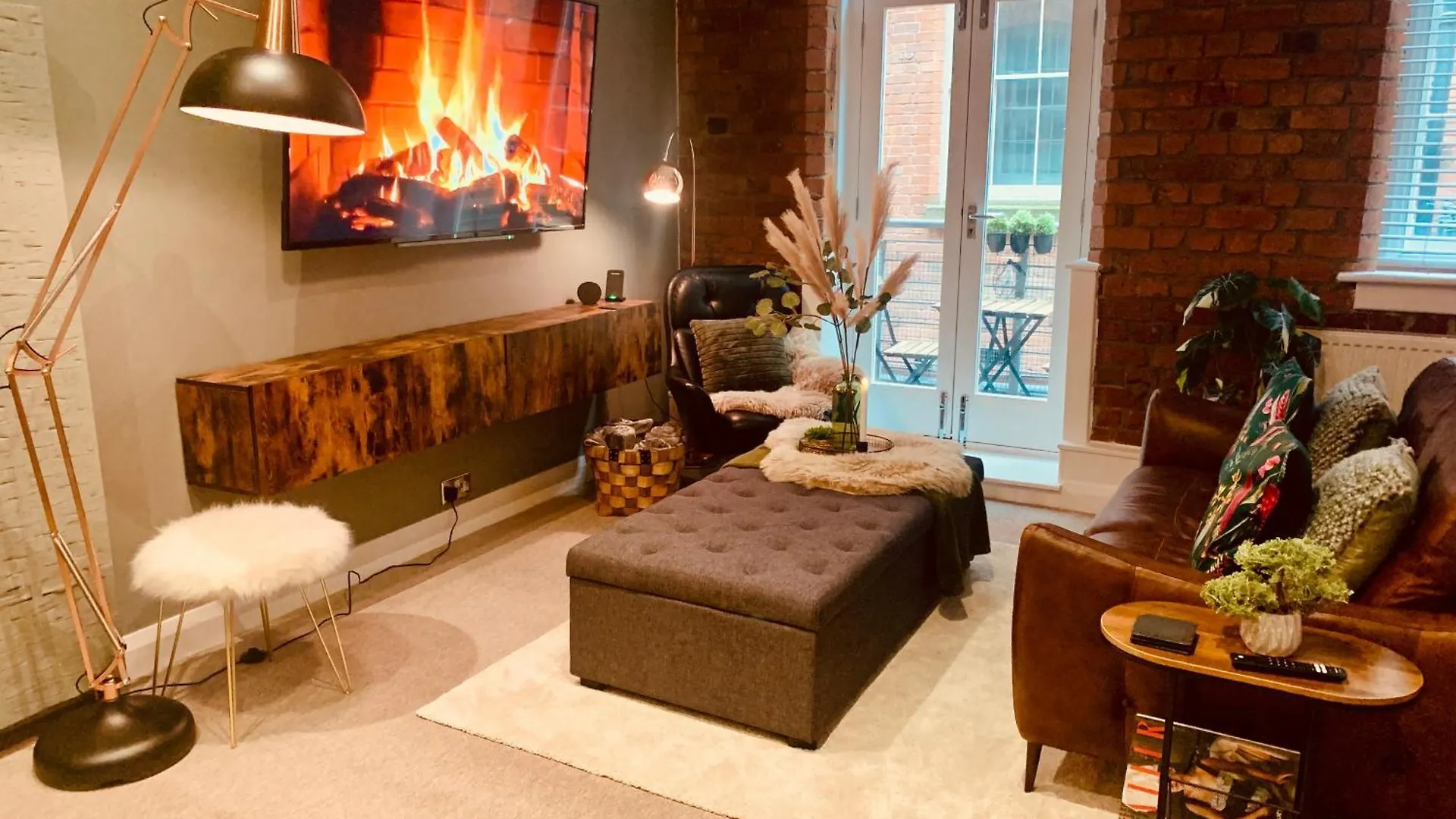 The Fifth Quarters, Grade II Listed Apartment, The Lace Market, Ng1, City Centre, Nottingham, Sleeps 4
