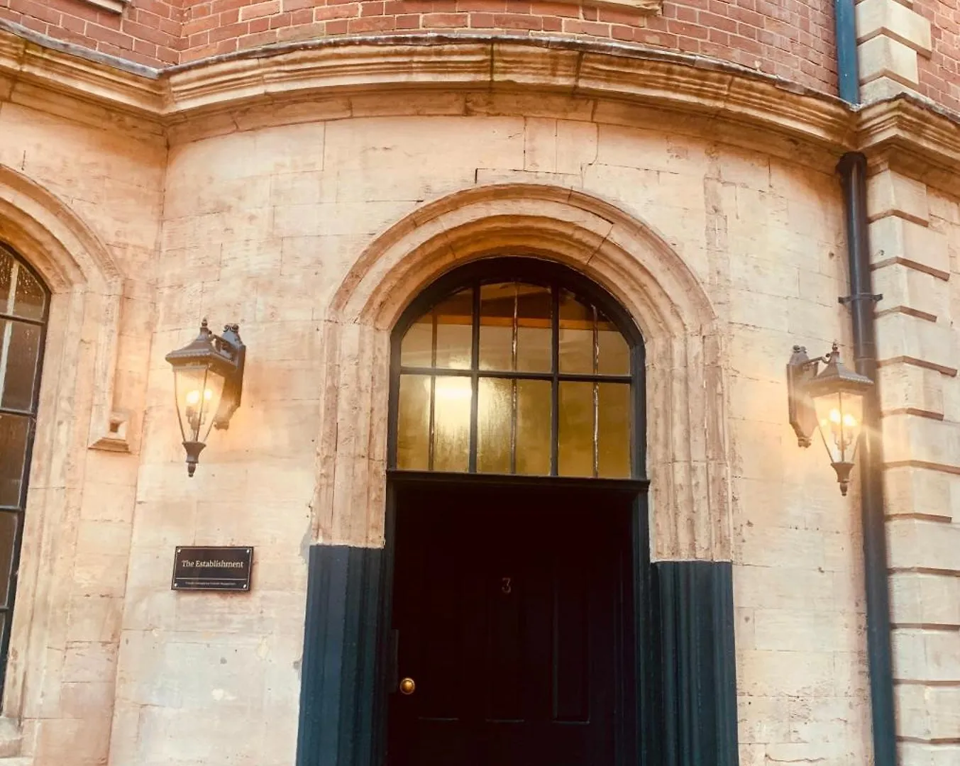 Apartment The Fifth Quarters, Grade II Listed Apartment, The Lace Market, Ng1, City Centre, Nottingham, Sleeps 4