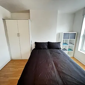  Homestay 36 Park Road Lenton